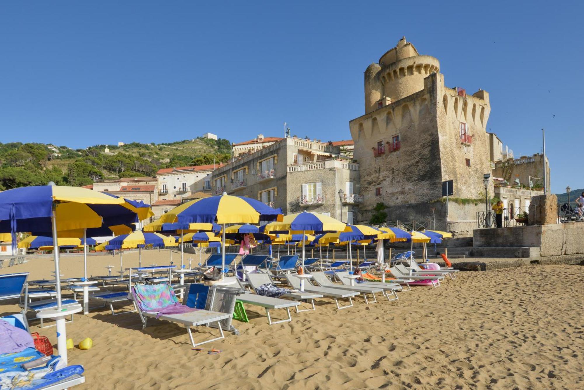 Hotel La Pergola Santa Maria di Castellabate Bagian luar foto