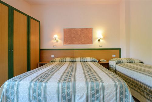 Hotel La Pergola Santa Maria di Castellabate Bagian luar foto