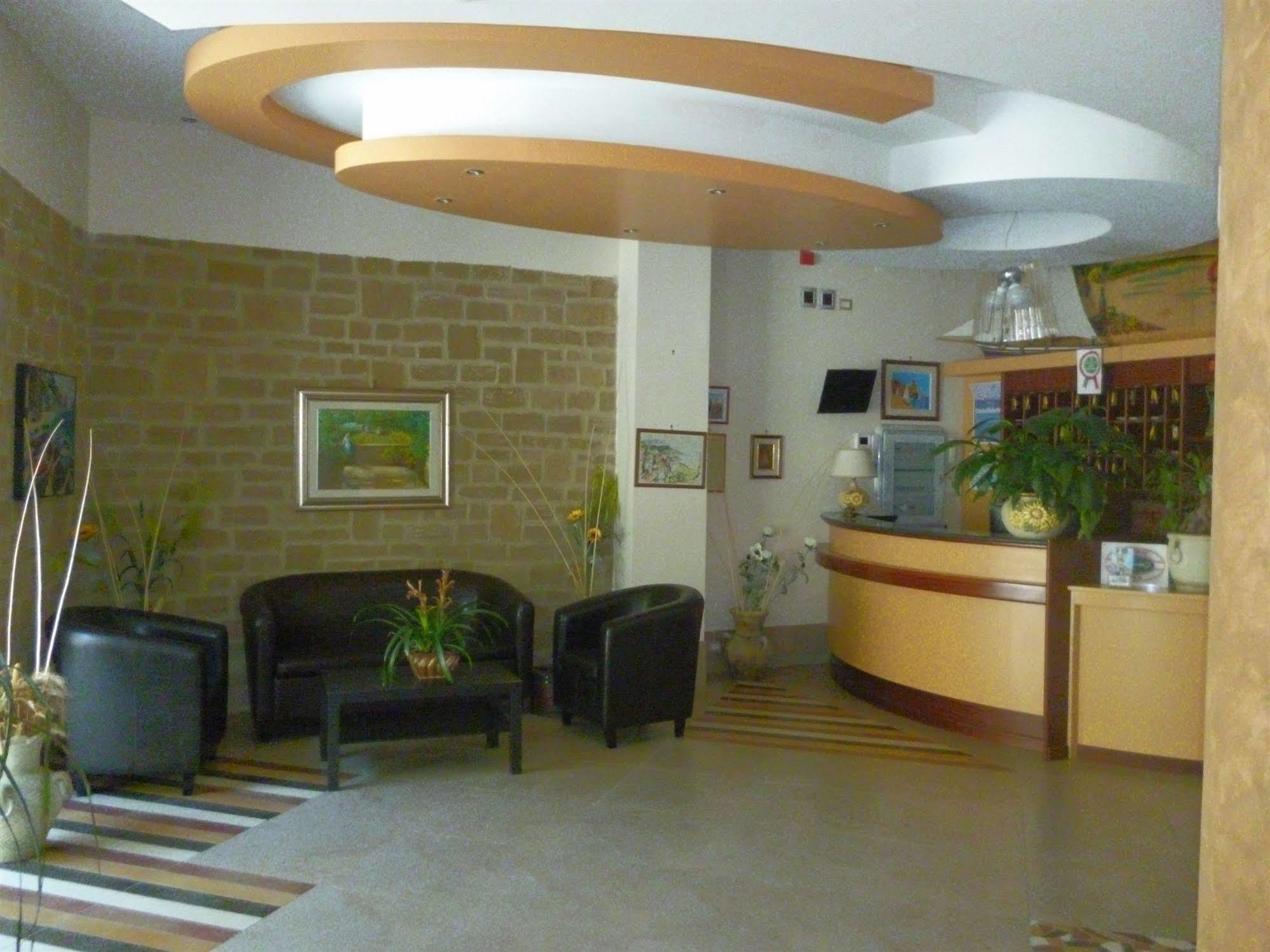 Hotel La Pergola Santa Maria di Castellabate Bagian luar foto